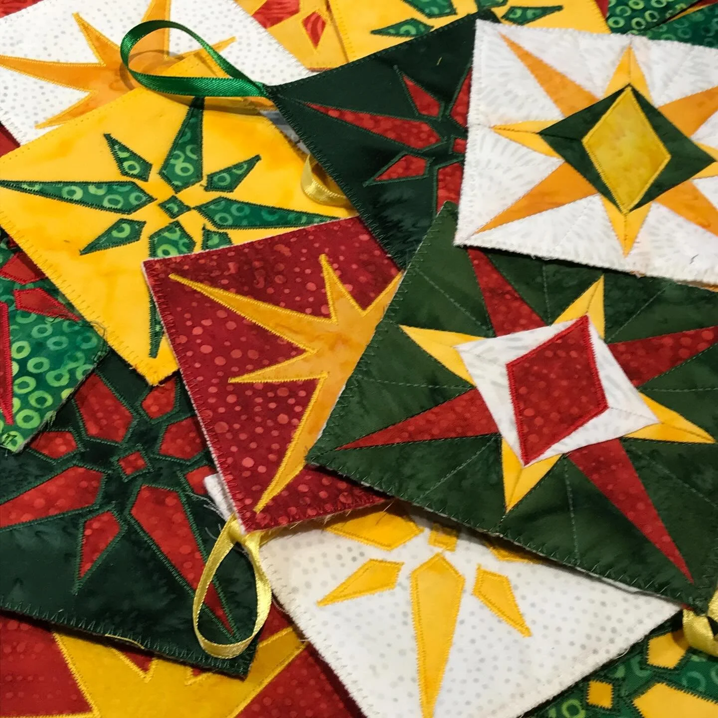 @eobquiltdesigns at @colorado_quilting_council 
December 6 &amp; 7: &ldquo;Reverse Applique: Revealing Beauty &ldquo; and &ldquo;Twinkle, Twinkle Little Stars&rdquo; Workshop. Find out more information on our website. Sign up at CQC.org #coloradoquil