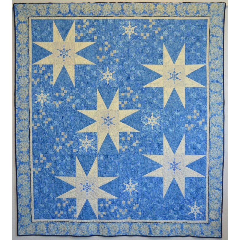 It&rsquo;s snowing! It&rsquo;s snowing! Celebrating the first real snowfall (3&rdquo;) where I live in Colorado. How do I celebrate? With quilts, of course. ❄️Twinkling Flurries Quilt and it&rsquo;s snowflake blocks, ❄️ Frosty Frozen Wonder Quilt ❄️F