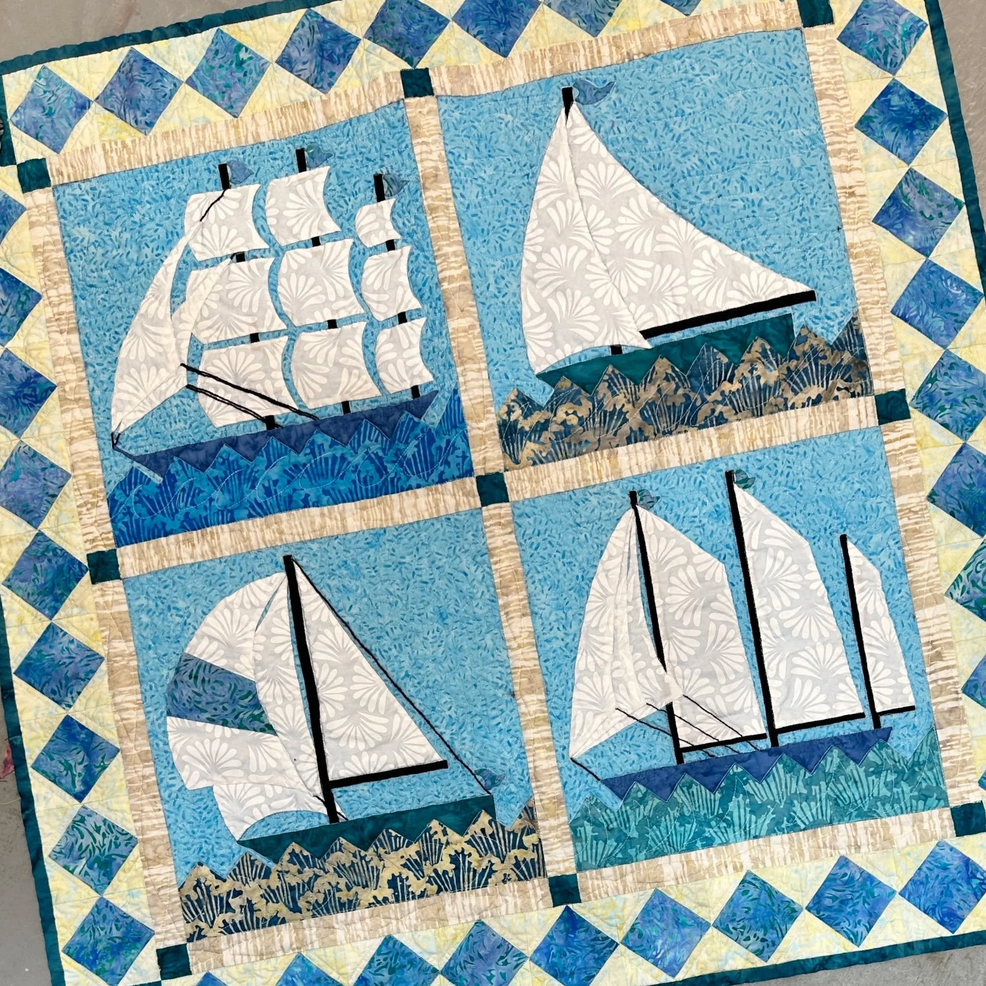 ⚓Sail Away with Hand Applique, 2/18/2026 ⚓
⚓ Unlock Your Creative Potential! 🎨 Join Margaret Willingham at AQS Daytona Beach (Feb 18-21, 2026) to master hand appliqu&eacute; with her innovative Eye of the Beholder technique. Learn to create with pre
