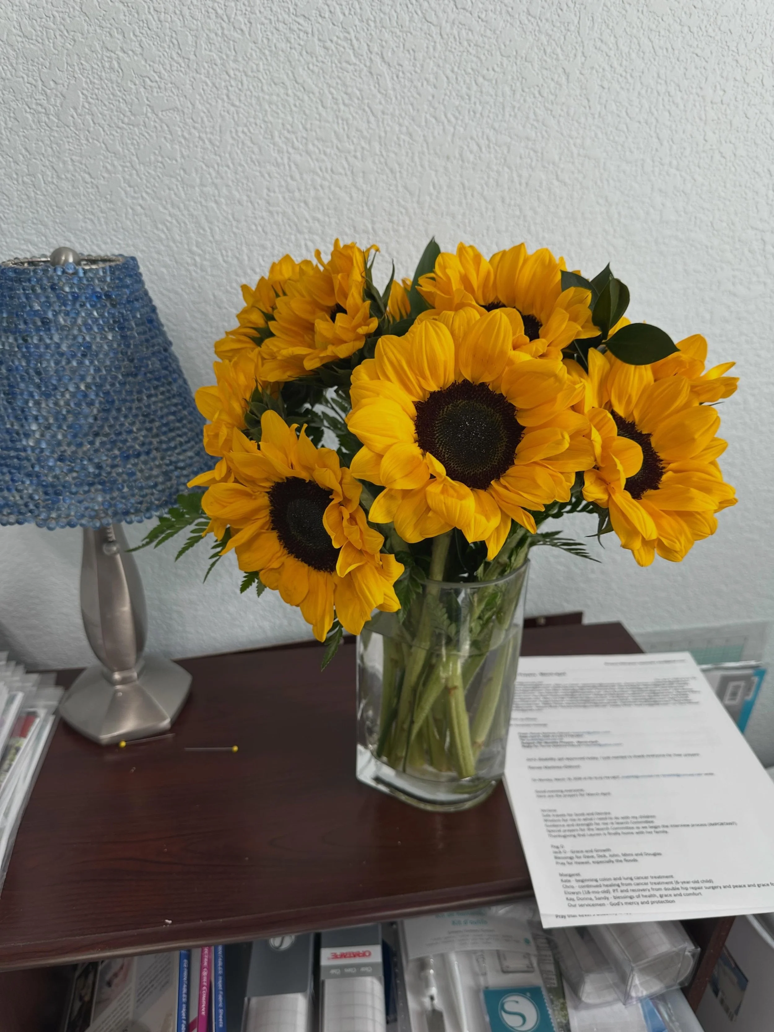 Feeling Special. Beautiful Mothers Day flowers from my youngest daughter.🩷❤️