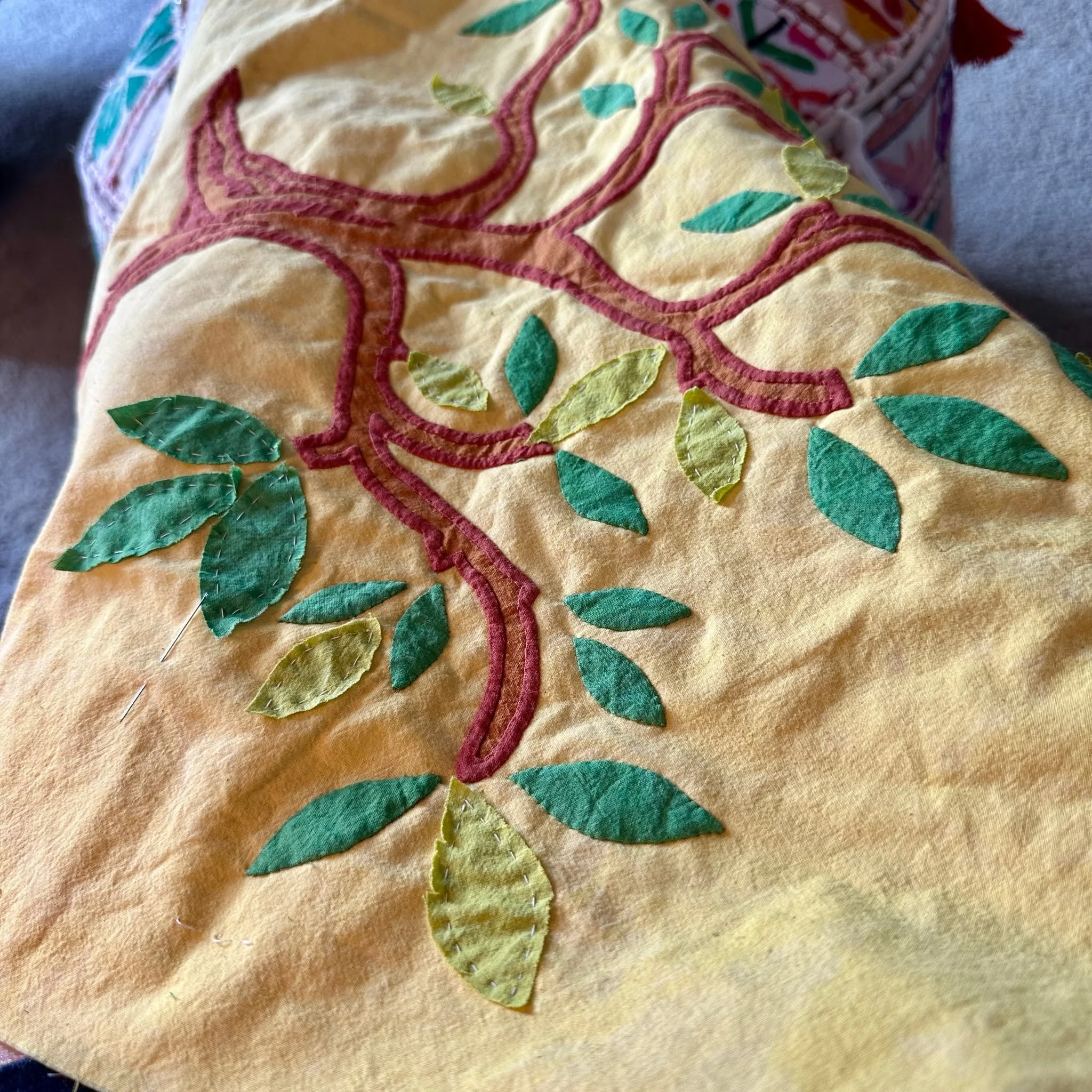 I've been busy creating and stitching a @cherrywoodfabrics  challenge quilt for the @mdandersoncancercenter -2026 Cherrywood Quilt Collection. All quilts will be on display in MD Anderson's booth at the 2026 @quiltfestival . The finished quilts will 