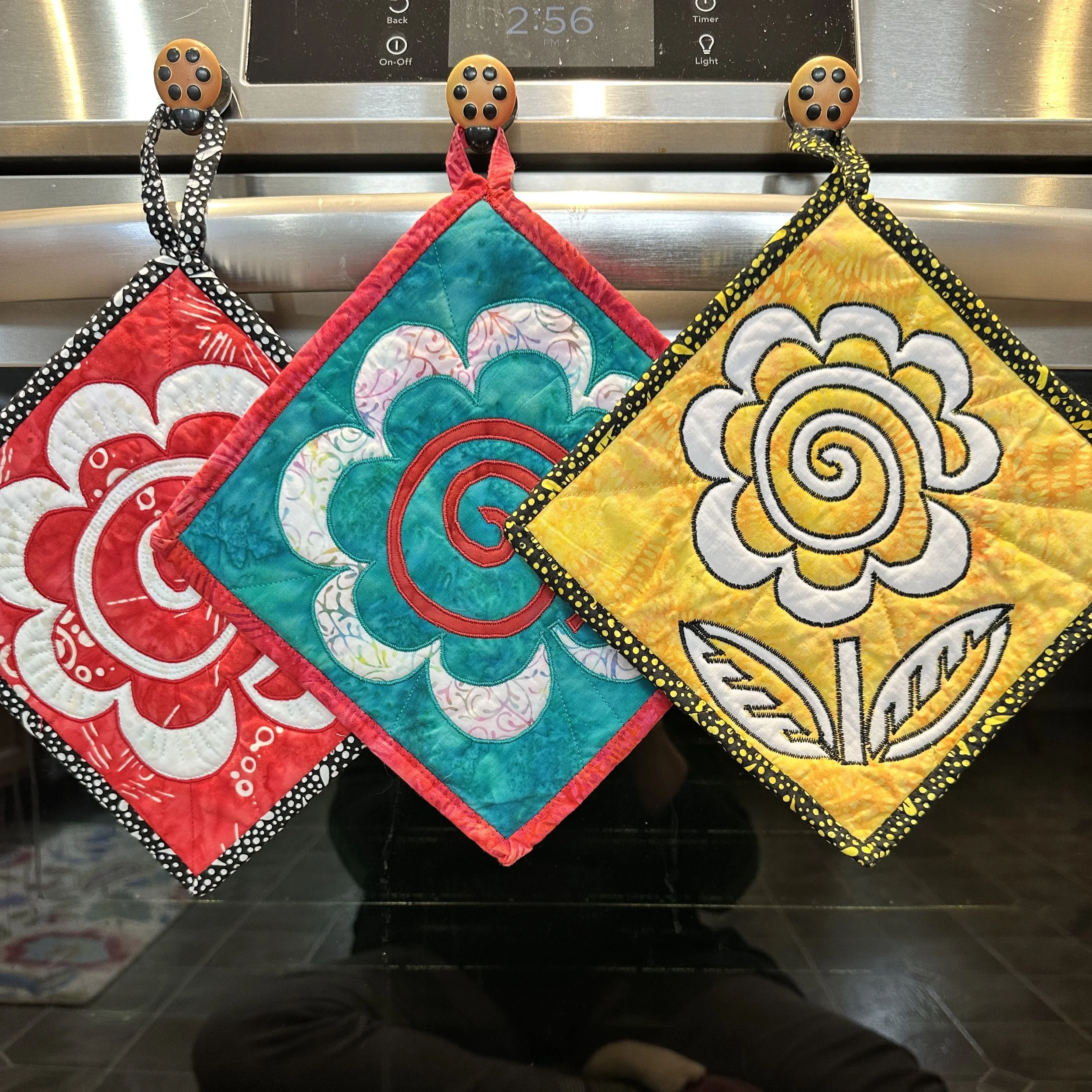 Sunflower & Daisy Potholder/ Mug Rugs — Eye of the Beholder