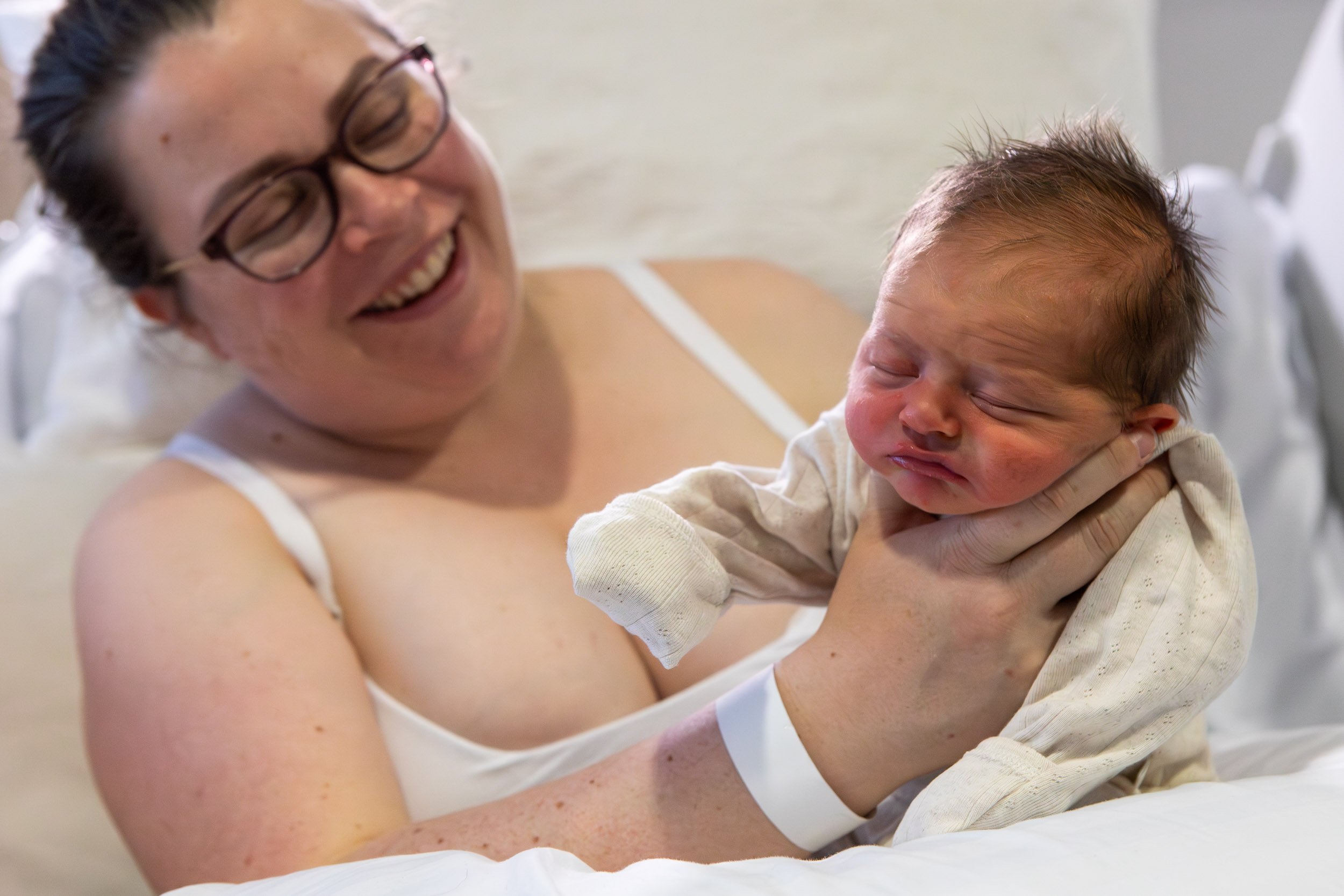  newborn photography at melbourne hospital 