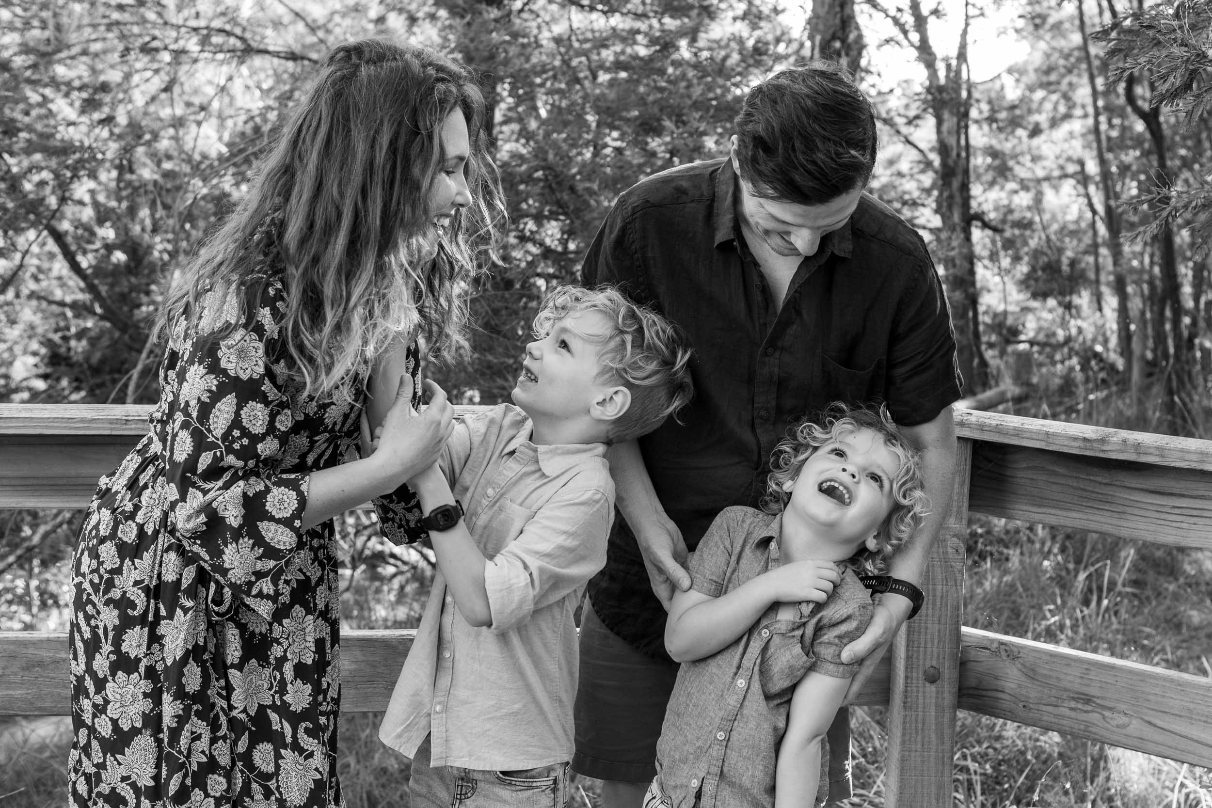  laughing family photography 