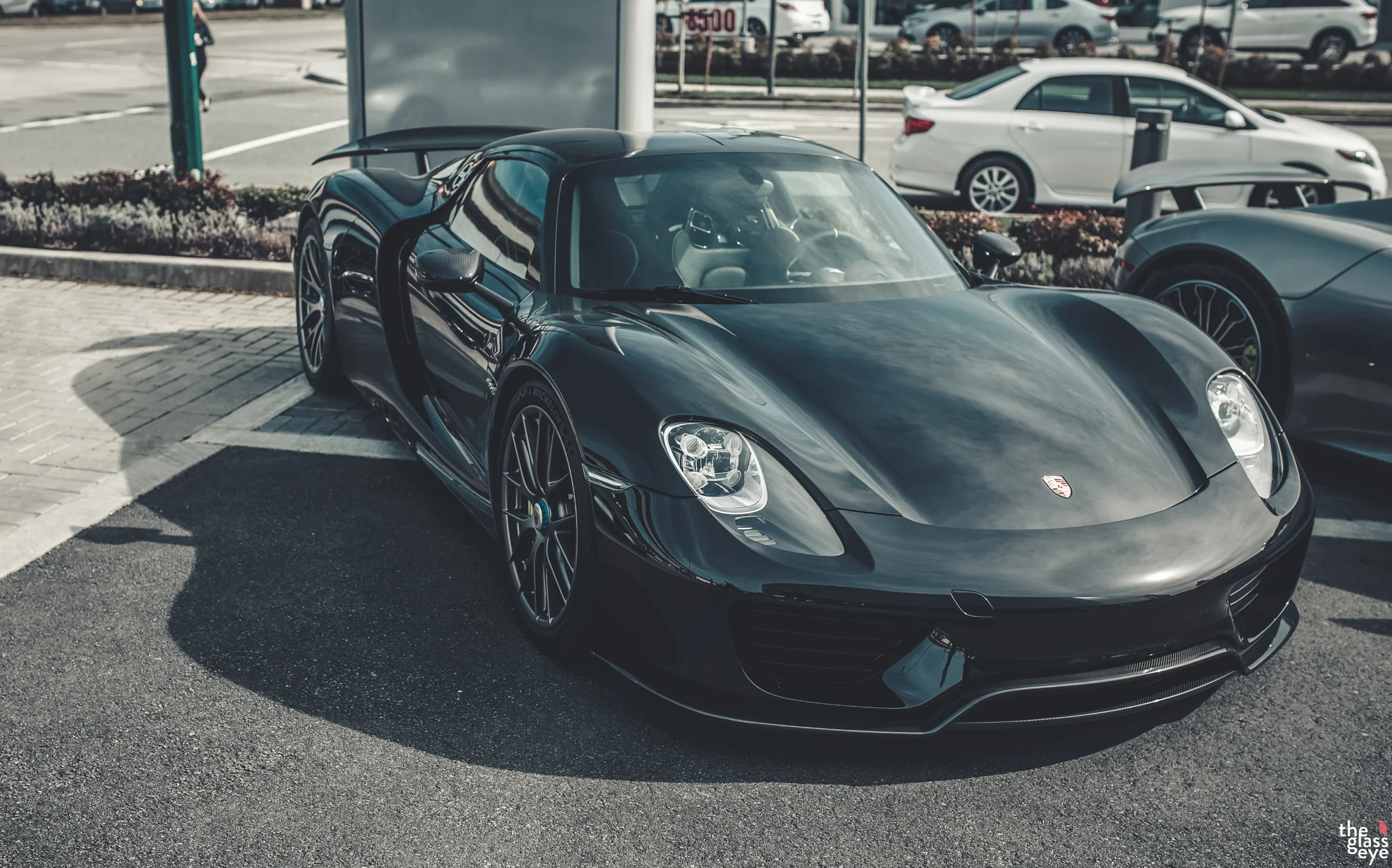 Porsche_Vancouver_918007.jpg