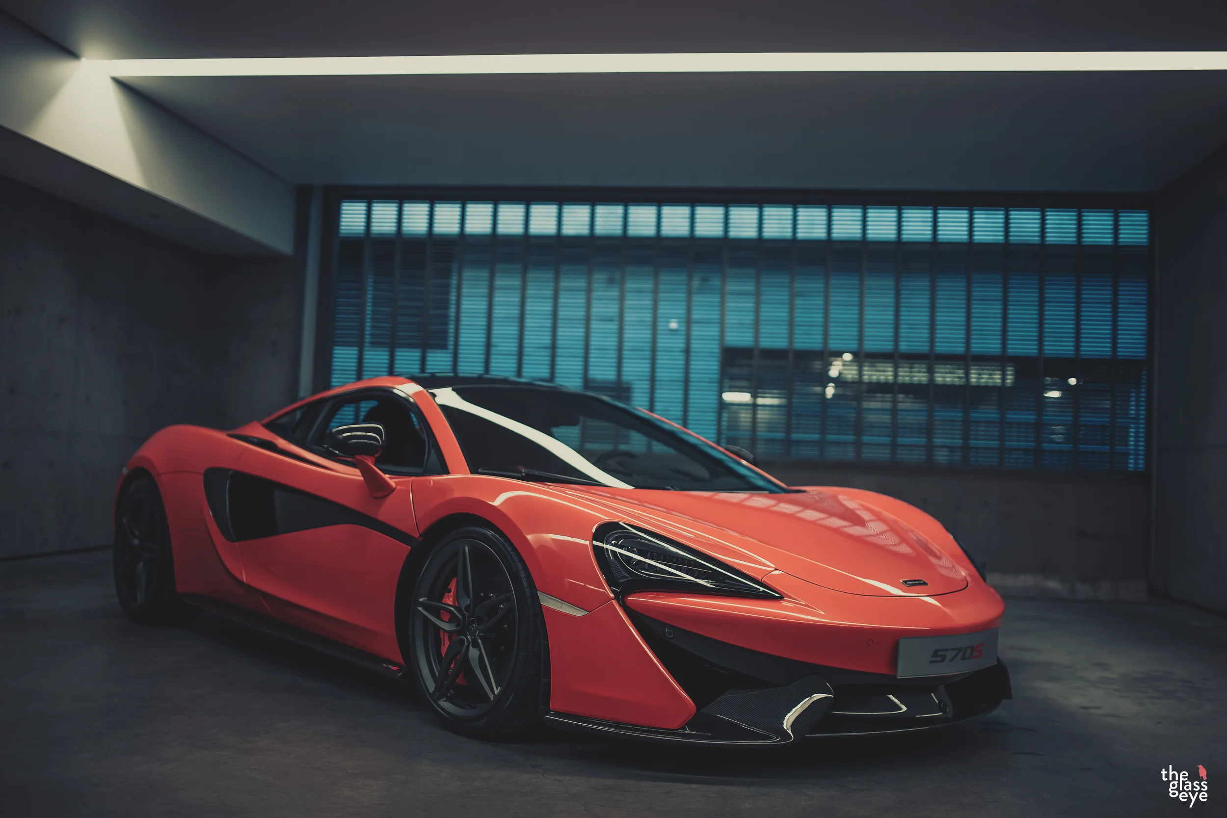 McLaren_570S_Vancouver_002.jpg