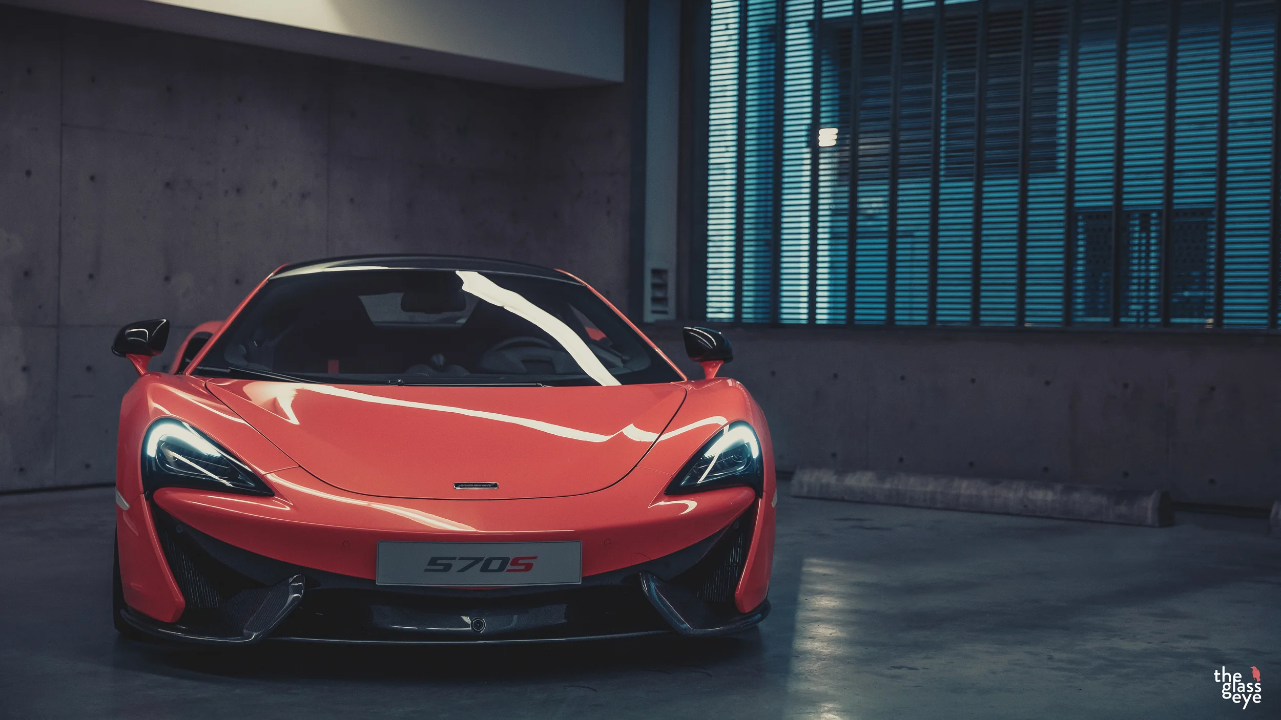 McLaren_570S_Vancouver_004.jpg
