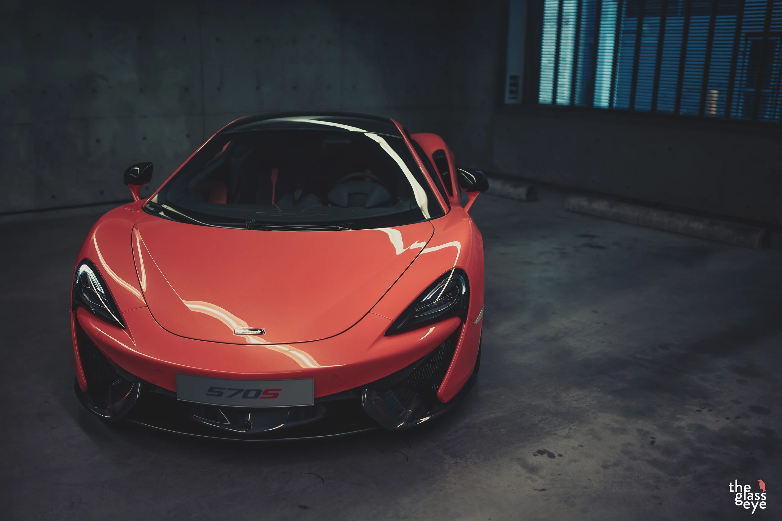 McLaren_570S_Vancouver_001.jpg