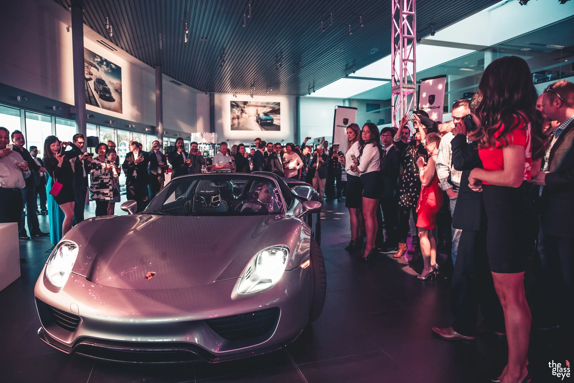 Porsche_Centre_Langley_060.jpg