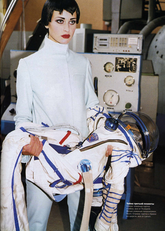 space-fashion-arthur-elgort-vogue-11.jpg