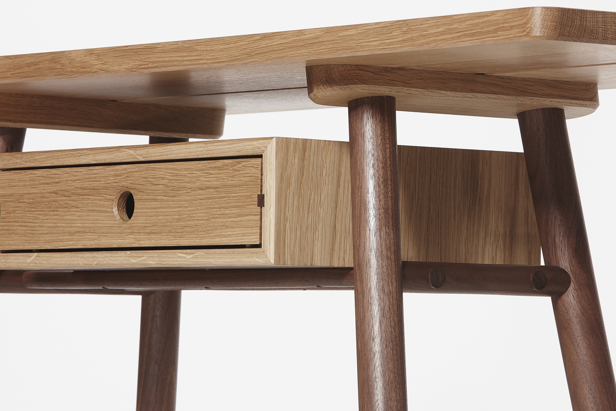 close up of hand crafted oak desk by furniture designer maker Namon Gaston 