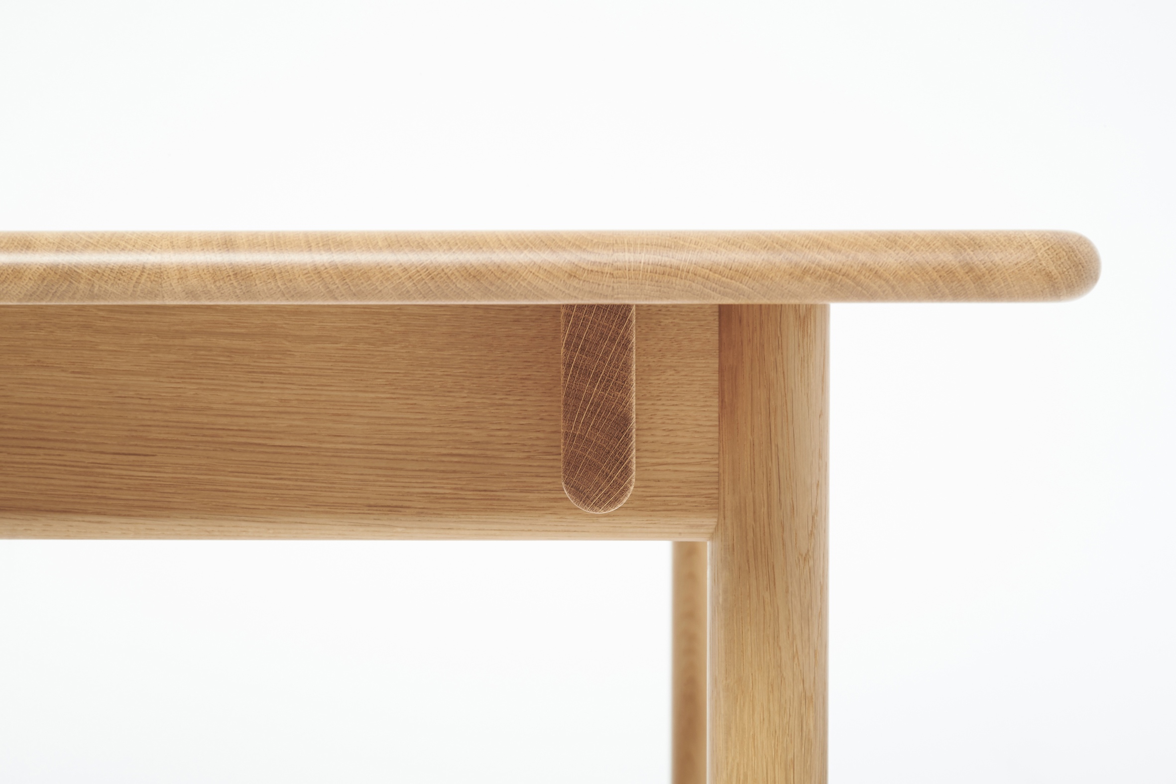 Oxbow Table Detail