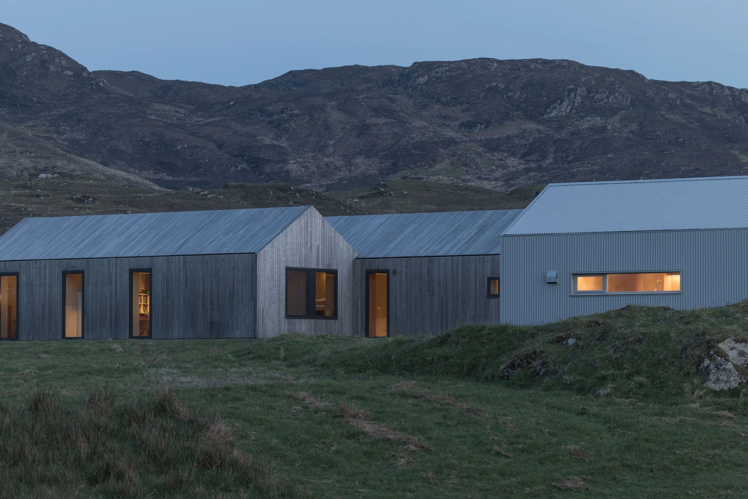 contemporary architecture home in scottish highlands