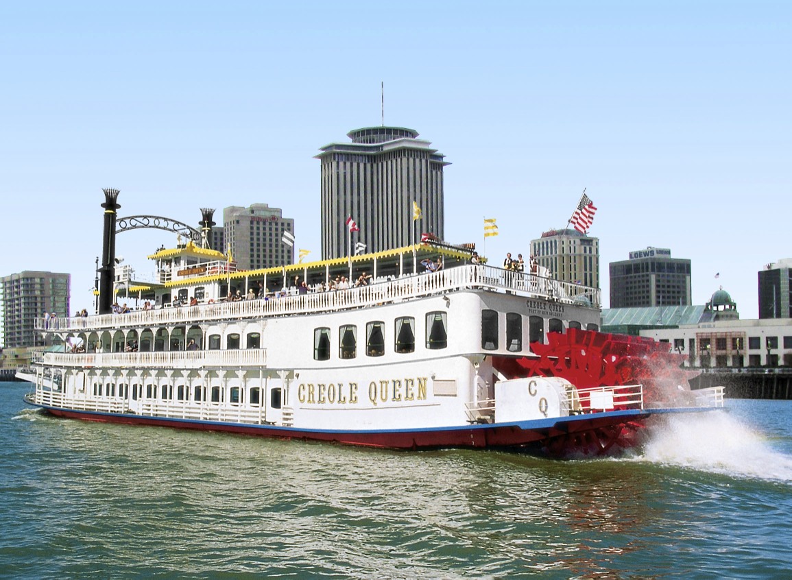  The dock is within walking distance of the Astor Crowne Plaza Hotel where Canal Street meets Poydras Street.