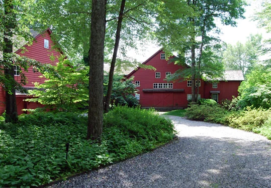 Hudson Valley Garden_P2 drive entrance.jpg