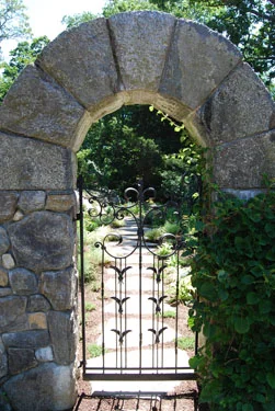 ENGLISH STYLE GARDEN - Greenwich CT