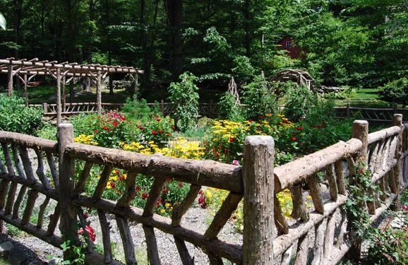 HUDSON VALLEY, NEW YORK – Weekend Retreat