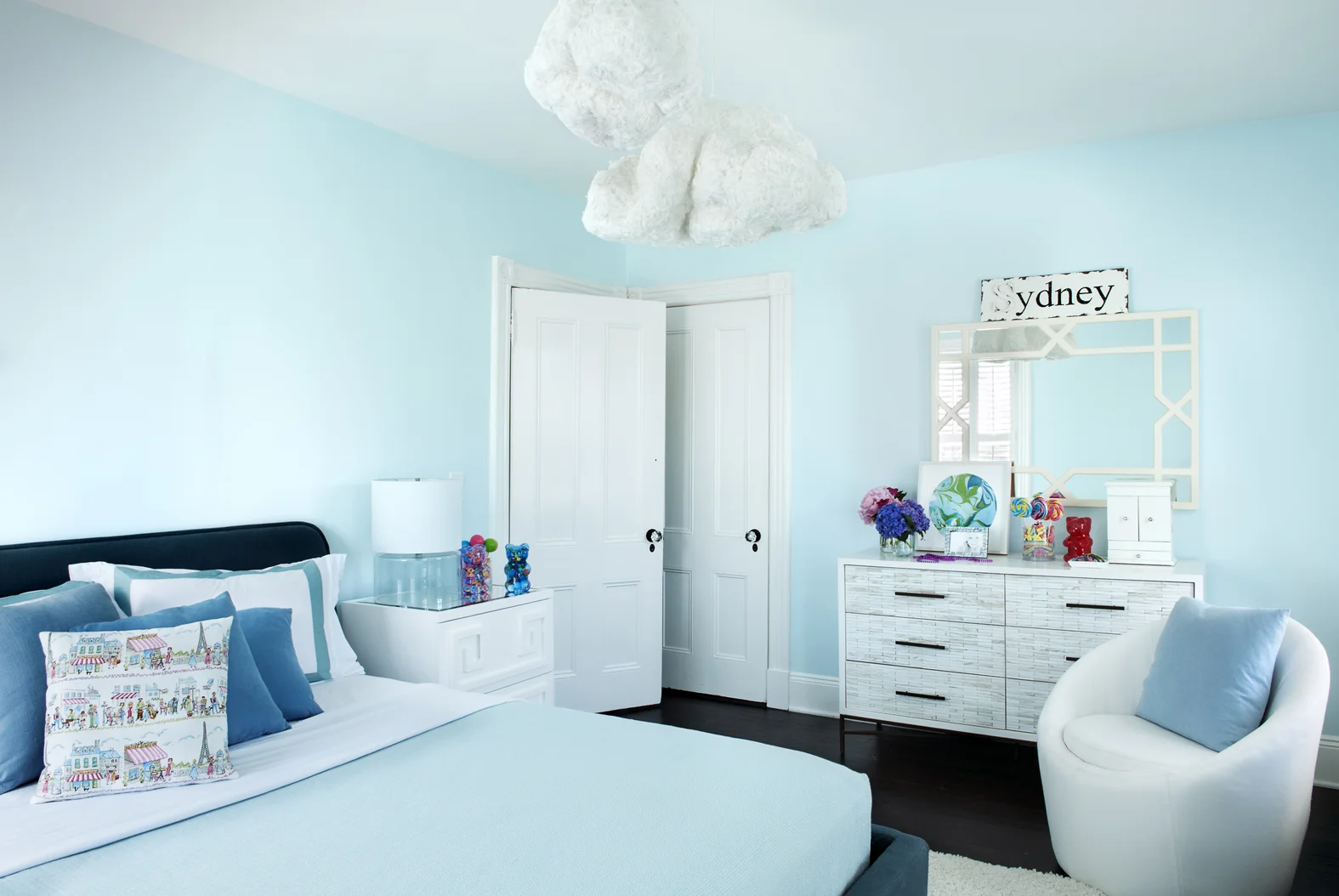 Victorian Rumson Beach Home - DAUGHTERS BEDROOM