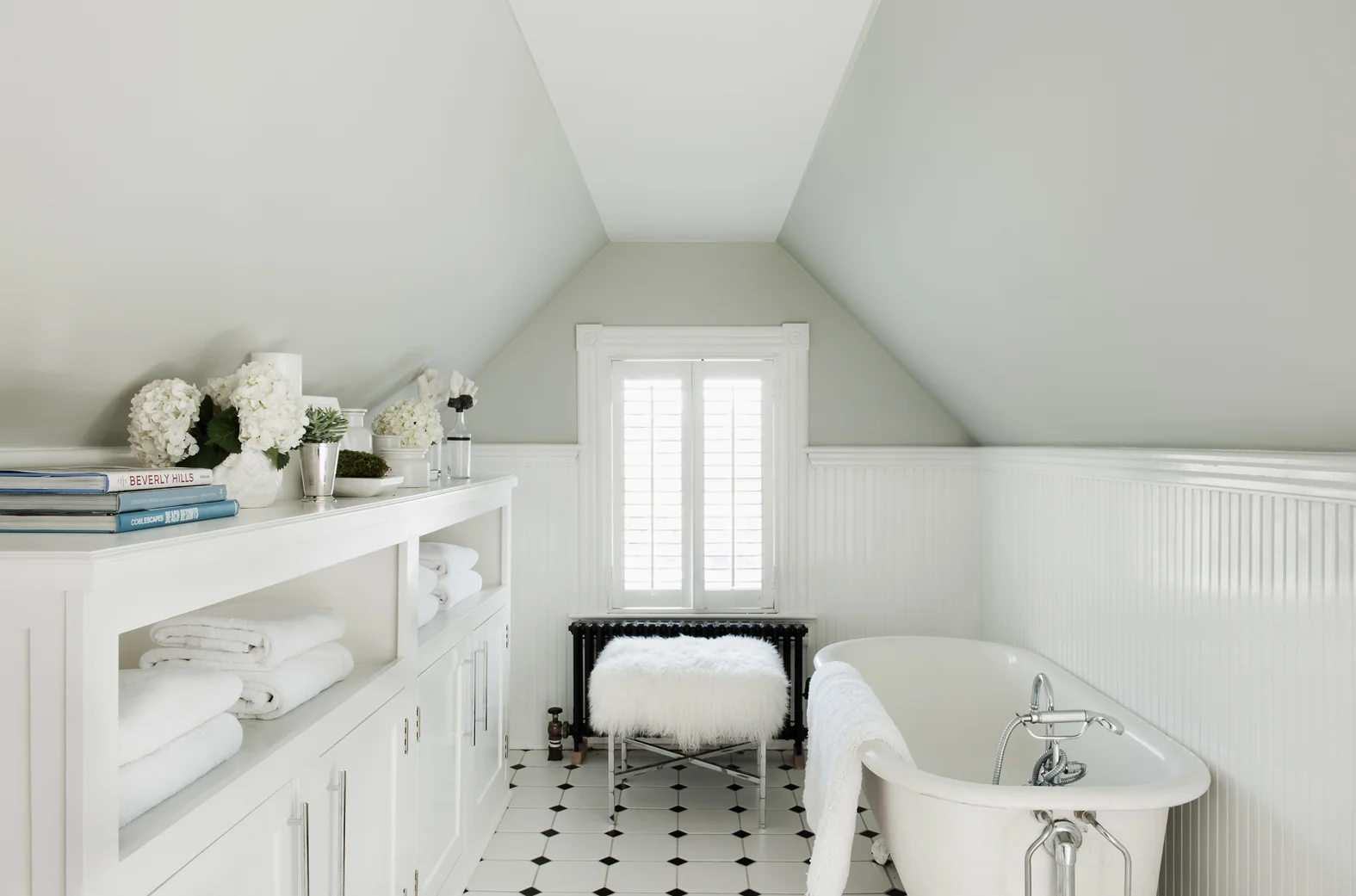 Victorian Rumson Beach Home - GUEST ROOM BATHROOM