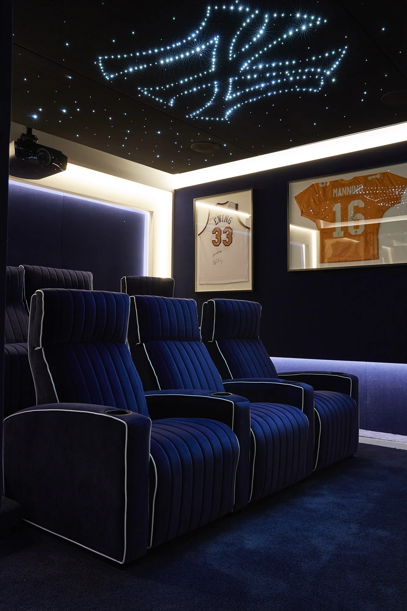 Theater_004.jpg
