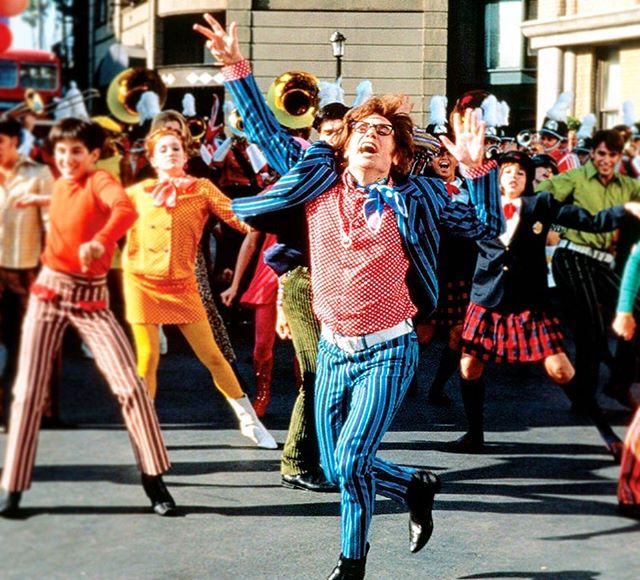 Hey guys! I&rsquo;m moving to London to be an an international woman of mystery. Finally an excuse to stop brushing my teeth and partake in flash mobs in the street. #itsabouttime #ohbehave #groovybaby #longlivethequeen 🇬🇧