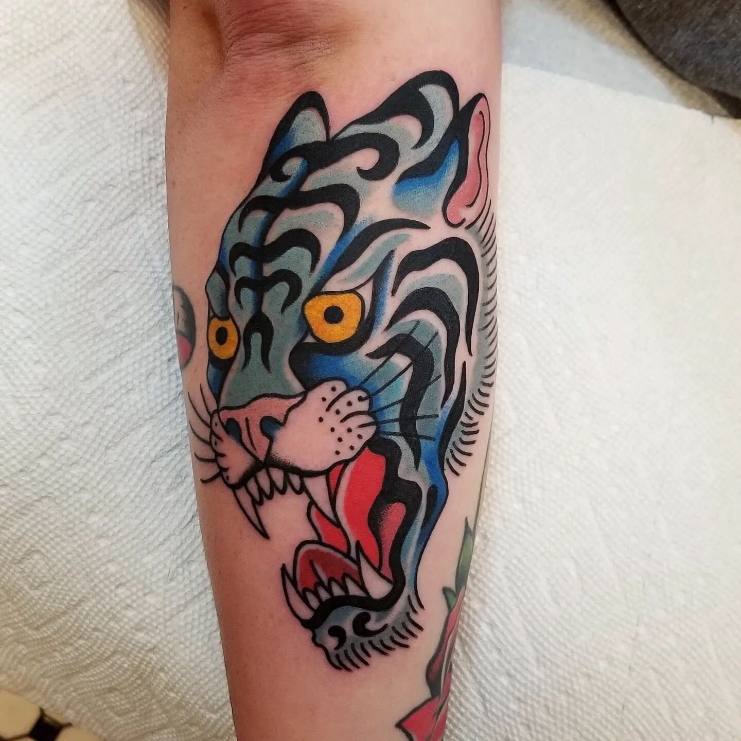 Thanks Rachel! #yearofthetiger #tigertattoo #traditionaltattoo #americantraditional #arkansastattooartist #arkansastattoos #northlittlerock #arkansas #thenaturalstate #lrafb