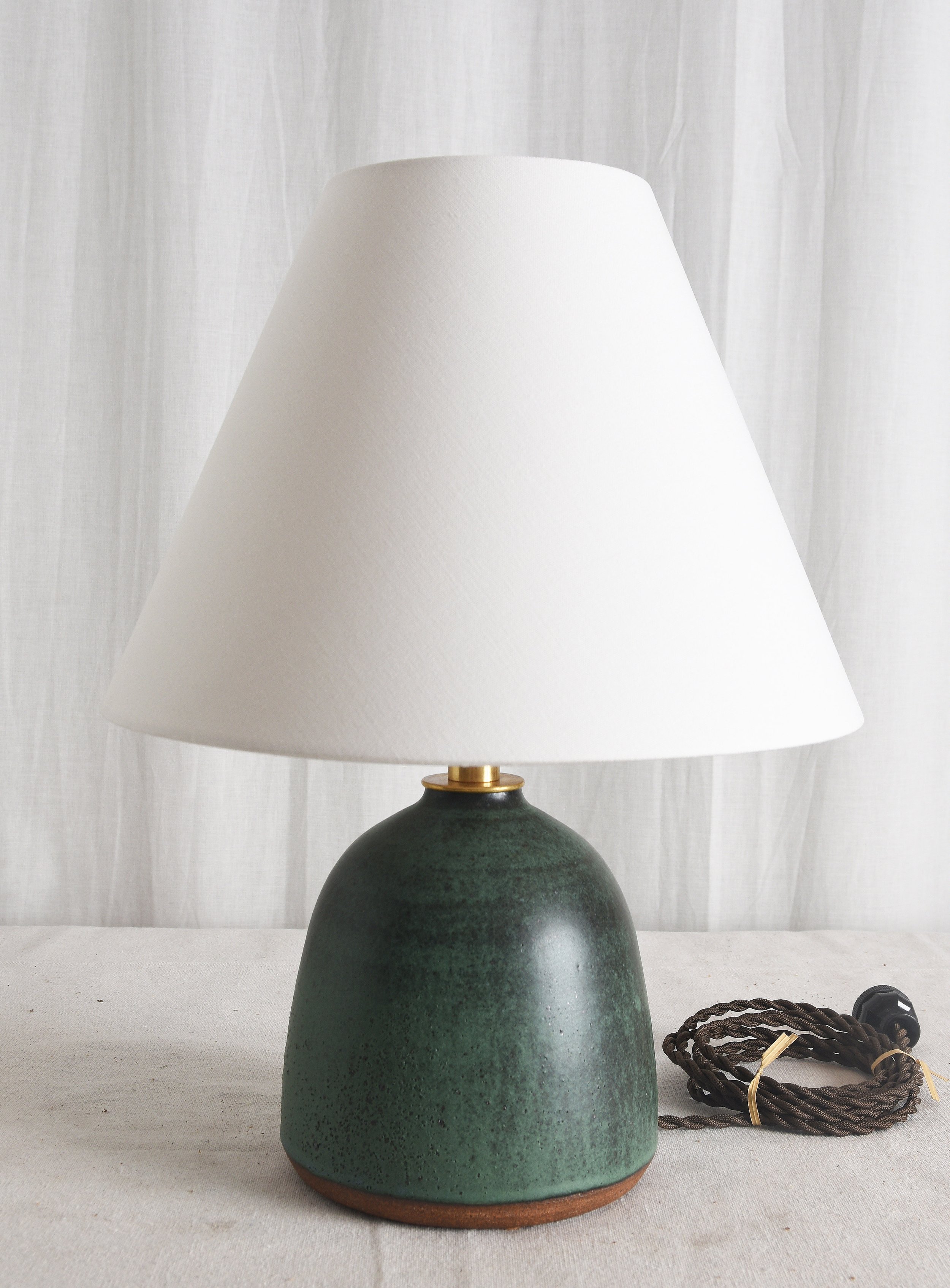 SMALL DARK SATIN GREEN DOME LAMP