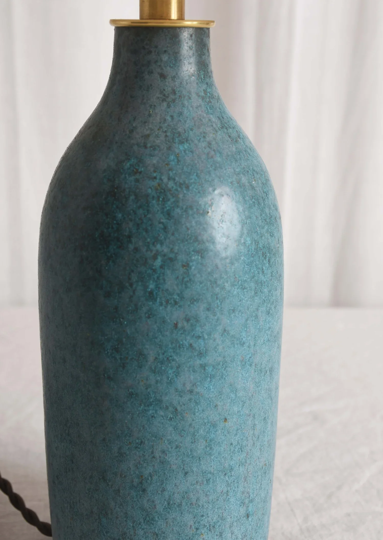 turquoise+bottle+detail.webp