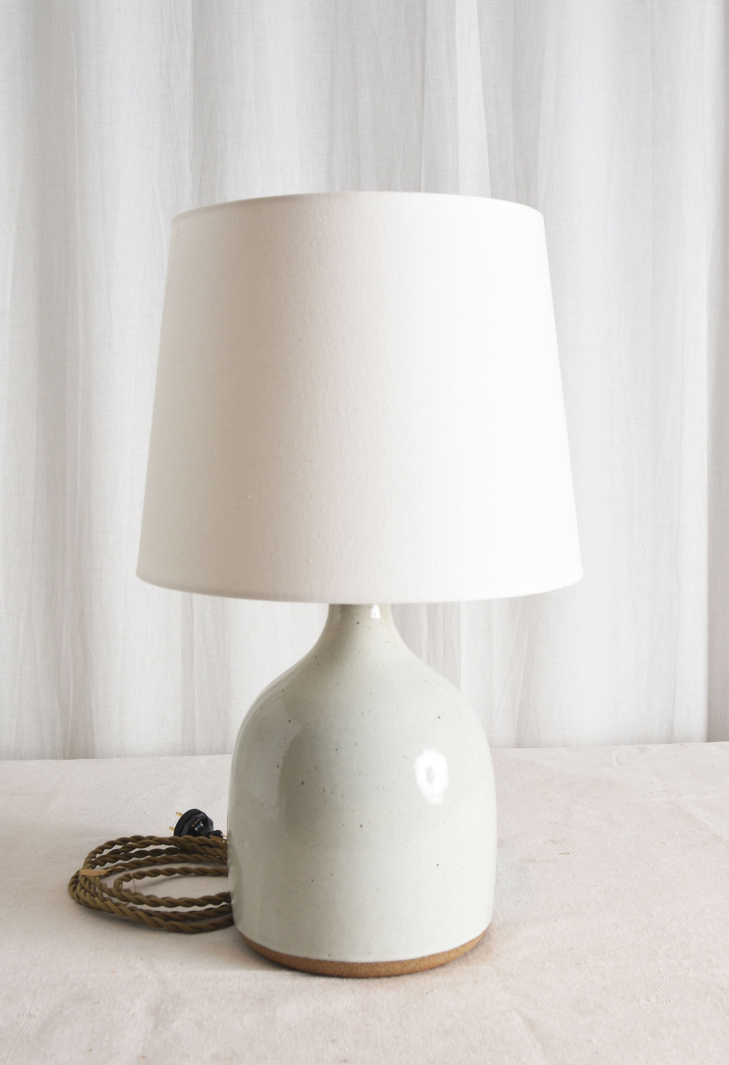 gloss white wide bottle.jpg