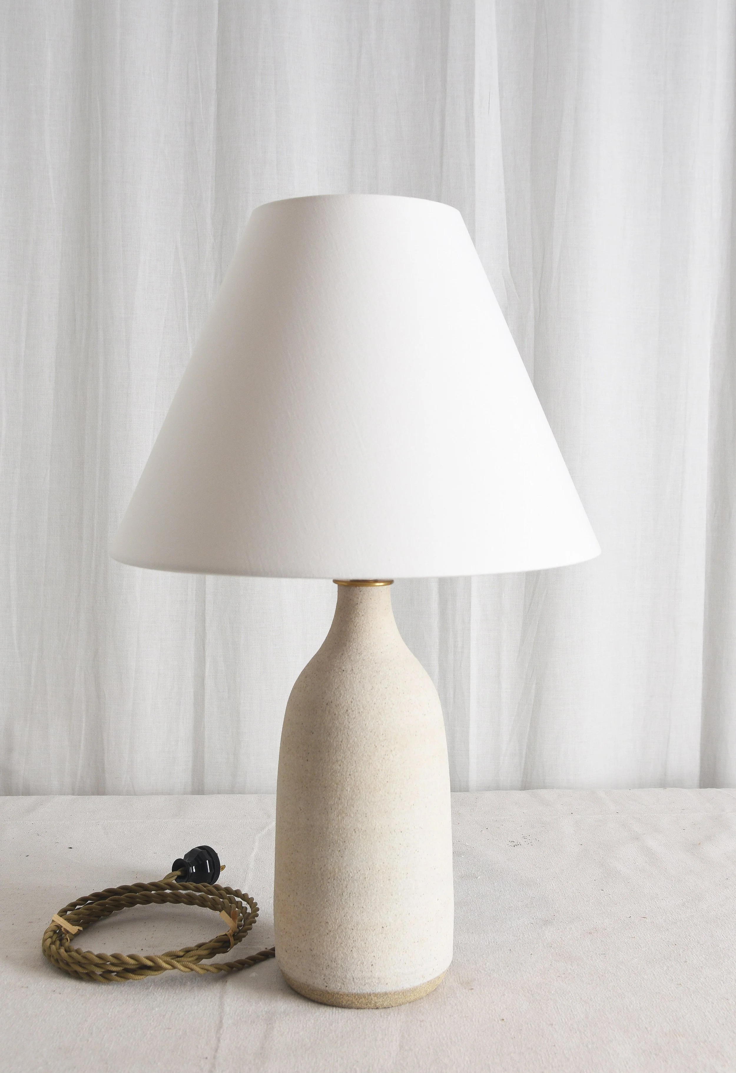 MATTE SAND BOTTLE LAMP