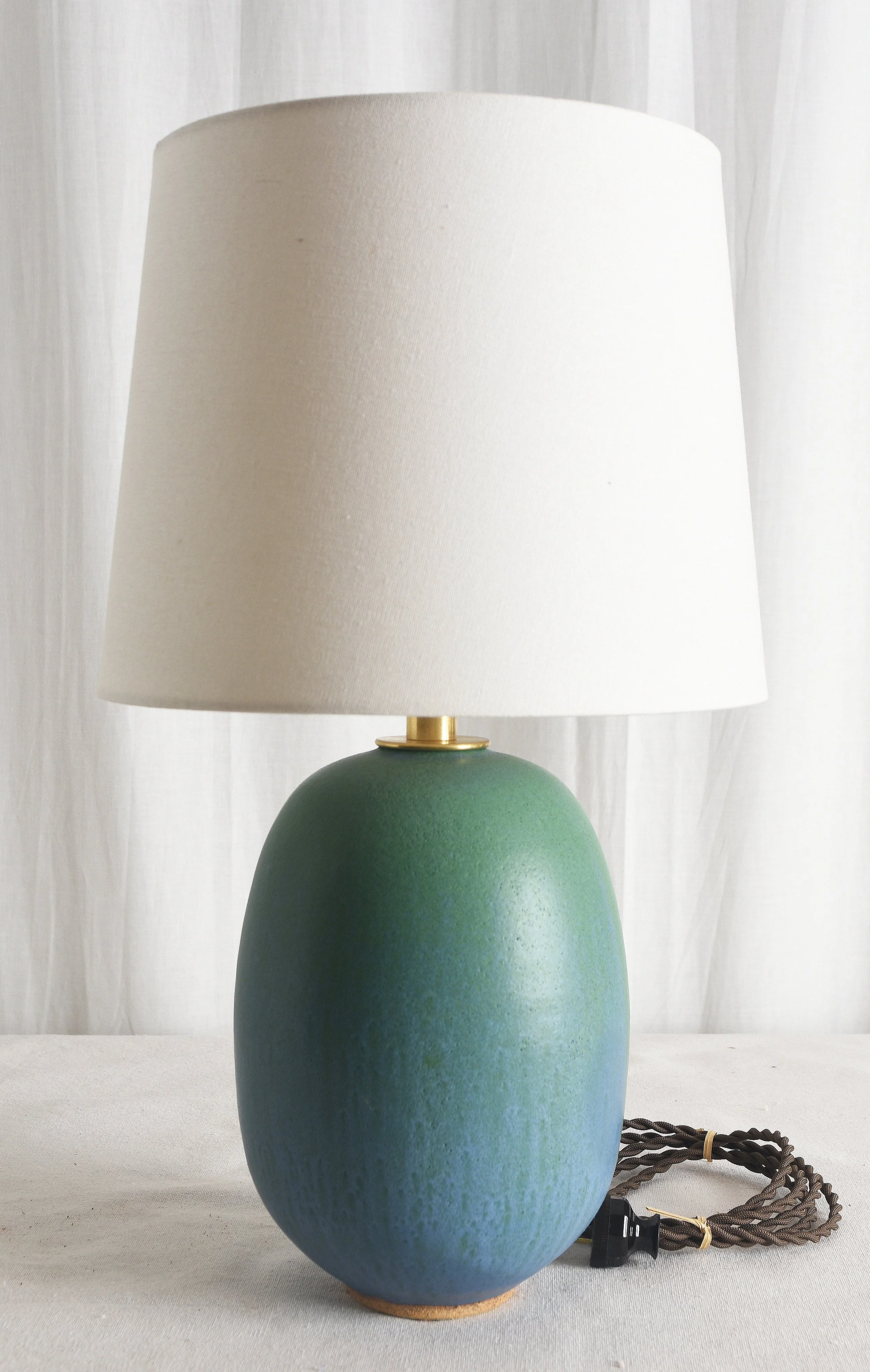 ova 1 lamp.jpg