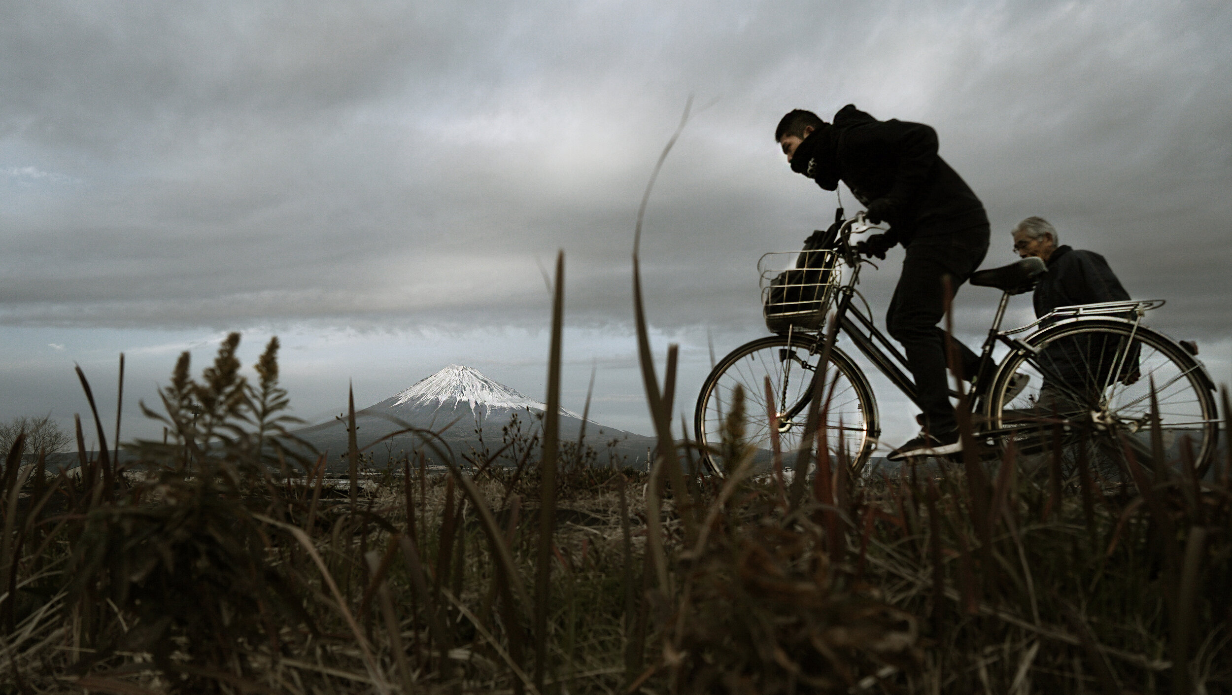 Mount Fuji Bike and man.jpg