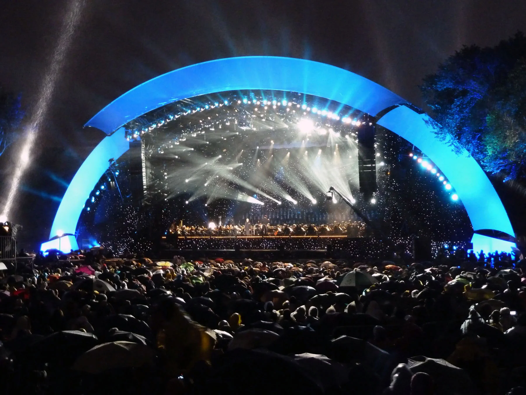 Some after-dinner music: a free concert in Central Park by Andrea Bocelli