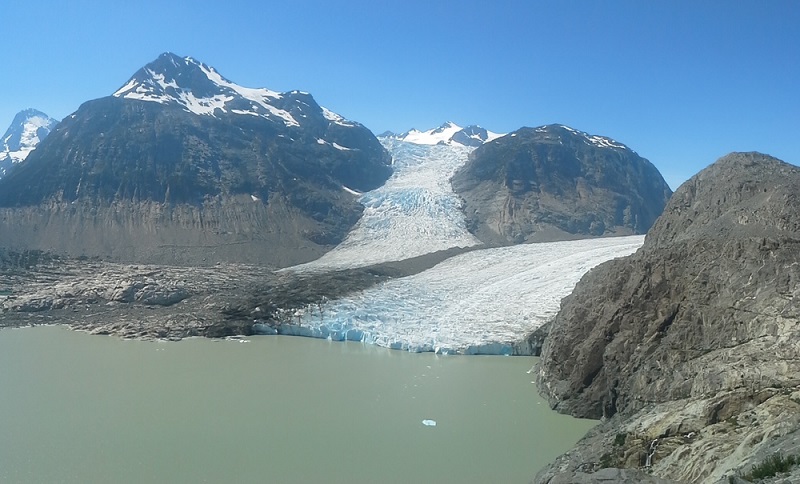 Jacobsen Lake and glacier, guided trip.jpeg