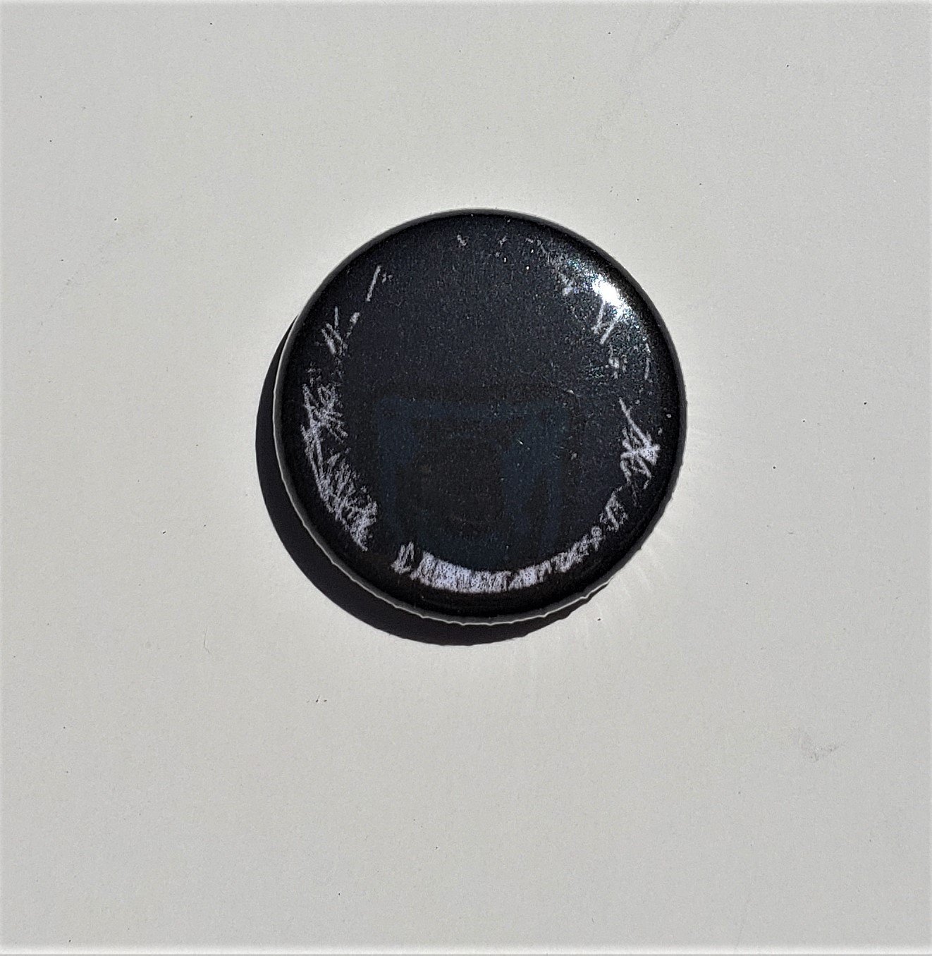 olam o pin.jpg