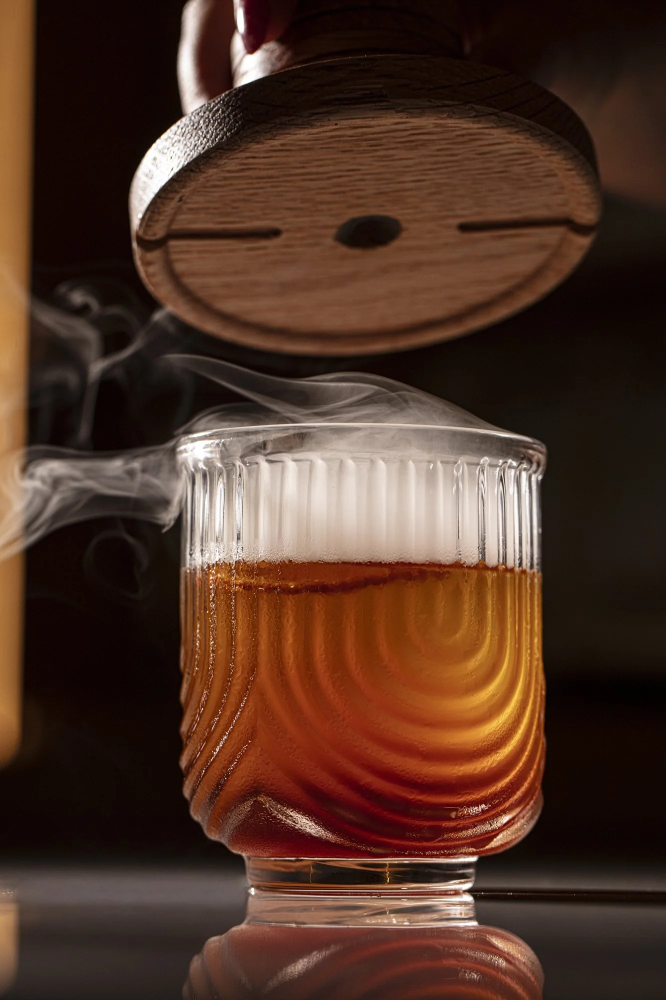 smoked-old-fashioned-cocktail-smoker-lid-02.jpg