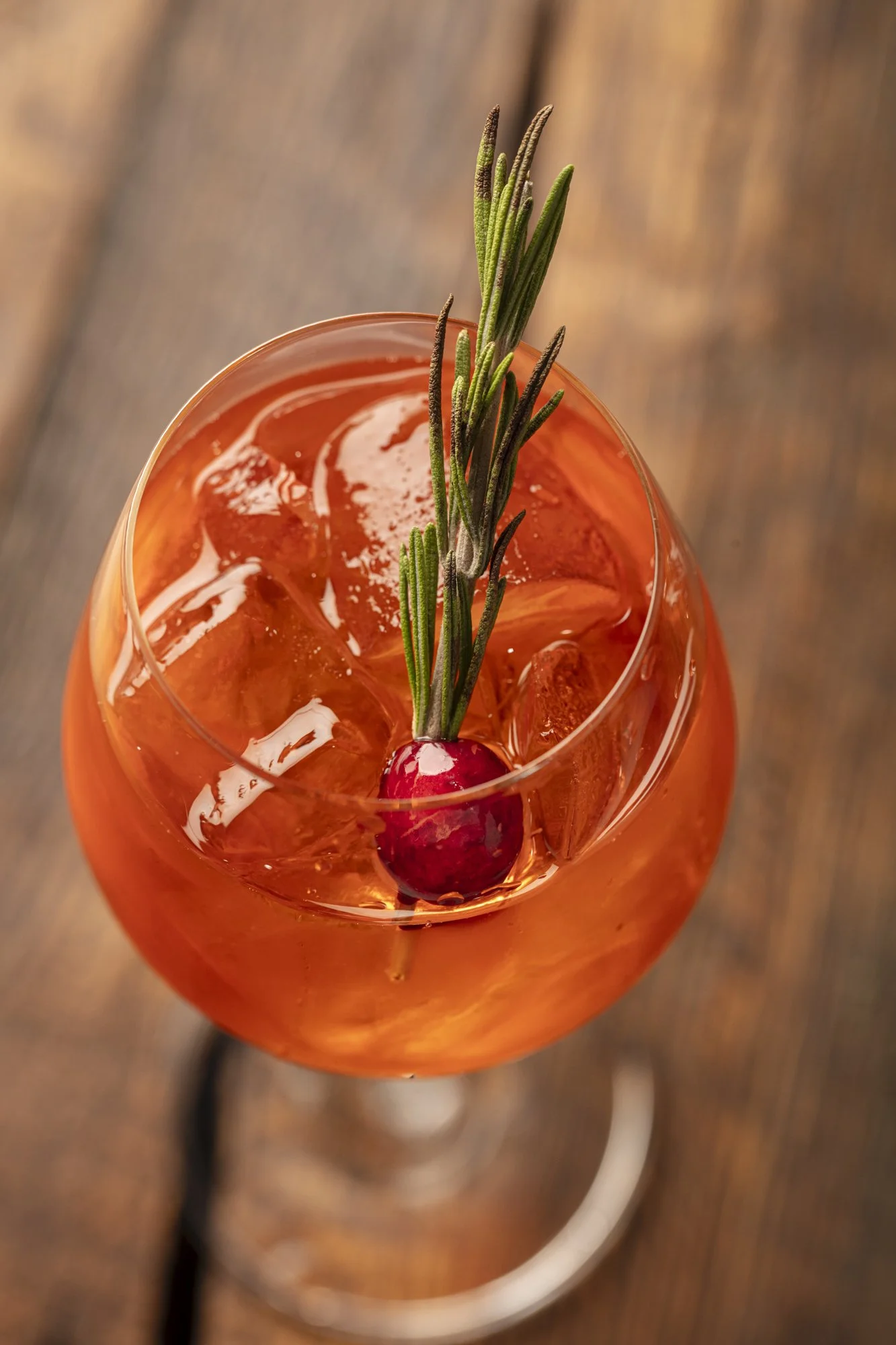 rosemary-cranberry-spritz-cocktail.jpg