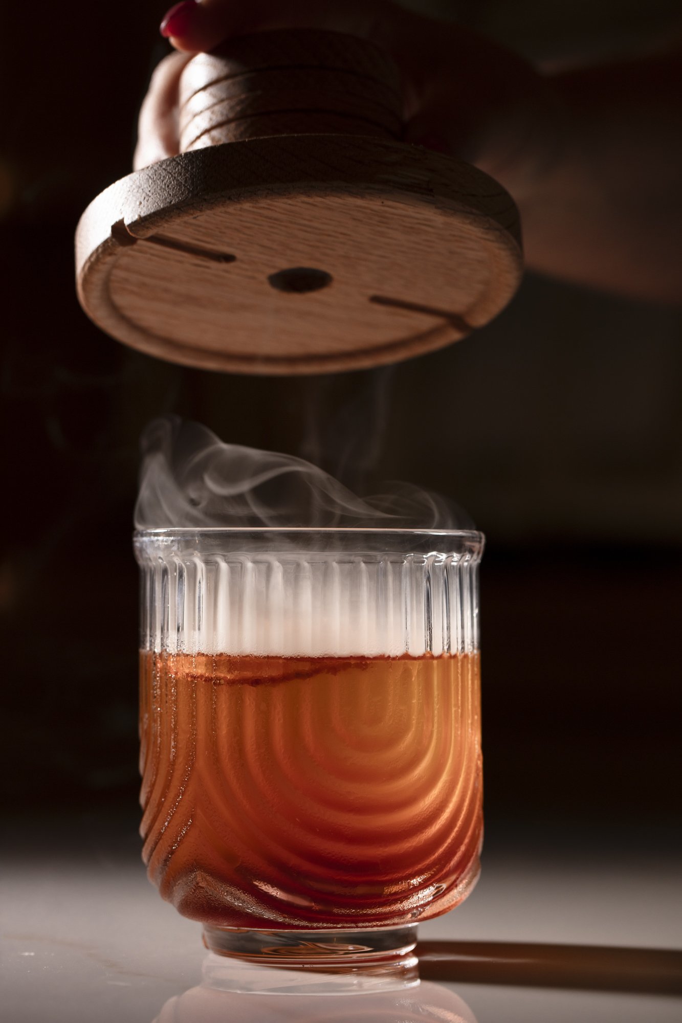 smoked-old-fashioned-cocktail-smoker-lid-01.jpg