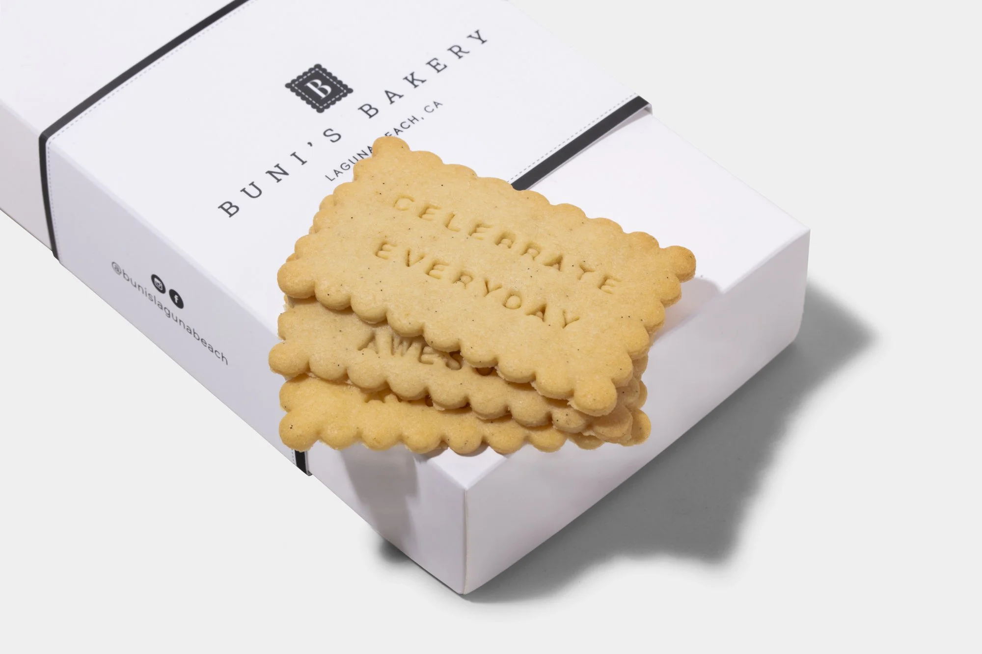bakery-butter-cookies-on-gift-box.jpg