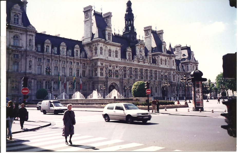 hotel deville.png