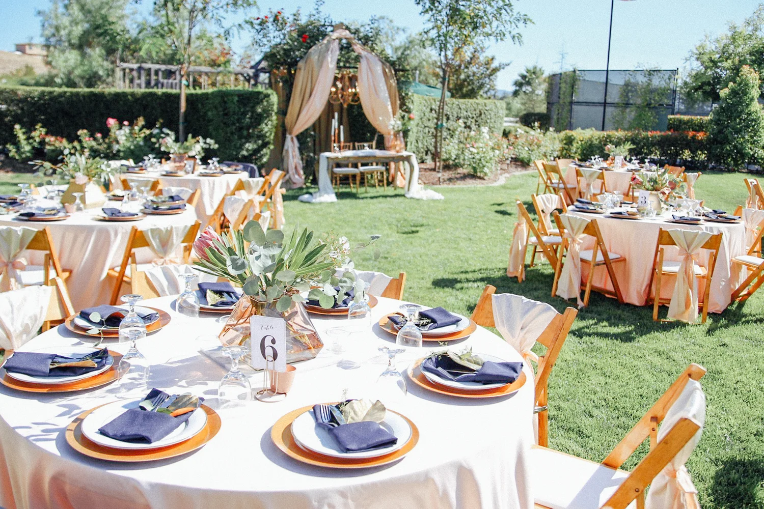 heather's blushingly romantic wedding / designed by bobette — Reality