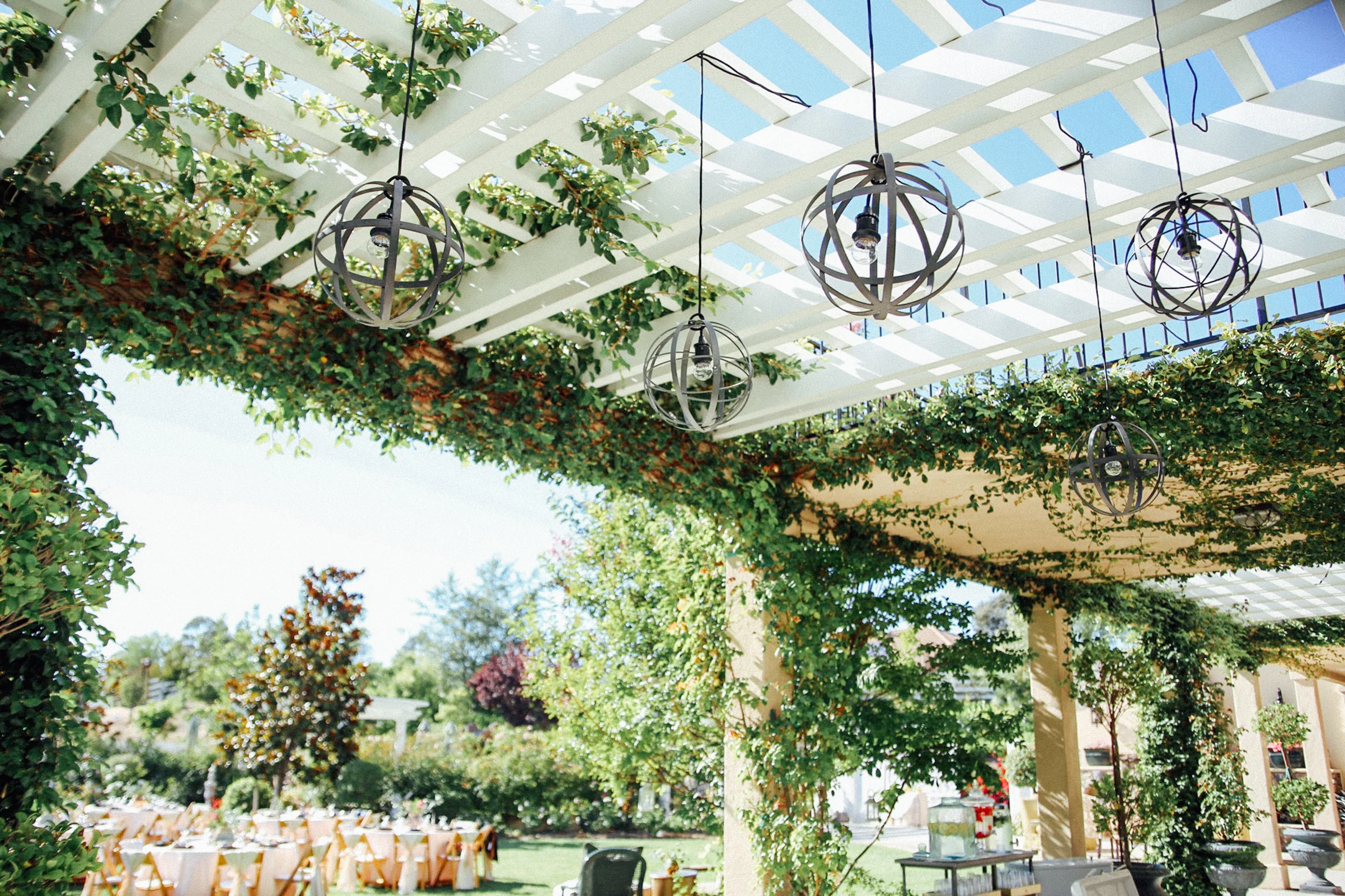 heather's blushingly romantic wedding / designed by bobette