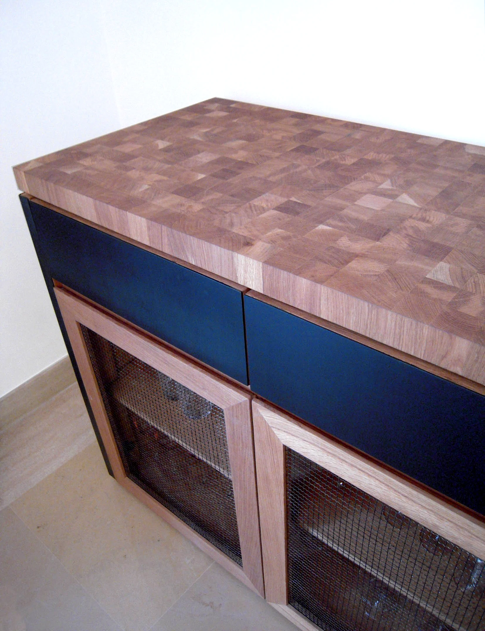 French oak butcher block, black painted wood and french oak