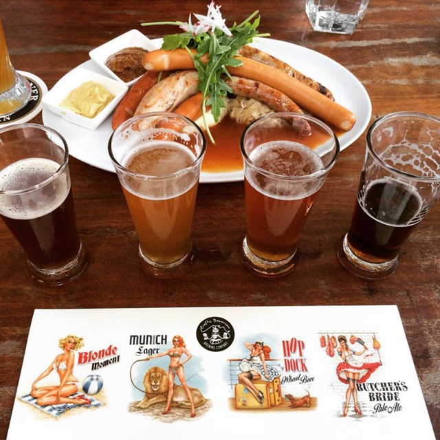 Let's get your Friday night off to a flying start with a Crafty Bavarian beer flight 👌 // RG @kristina_dawn_c #craftybavarian #bavarianbiercafe #tgif #beers #craftbeer