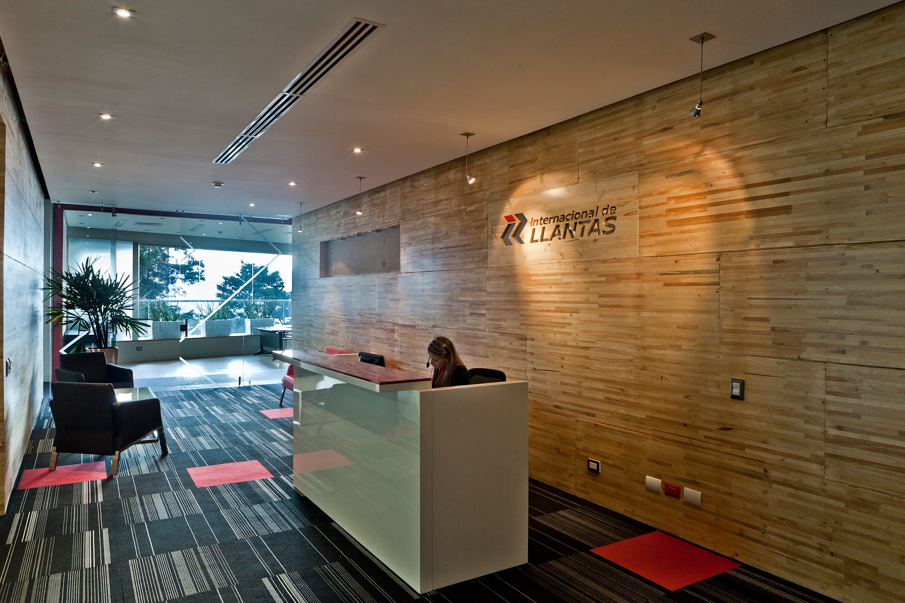 llano_arq_interllantas27.jpg
