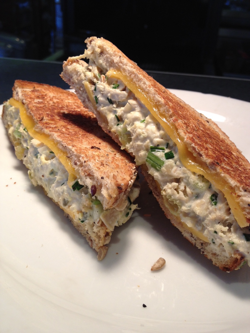 hillside tuna melt pic.JPG