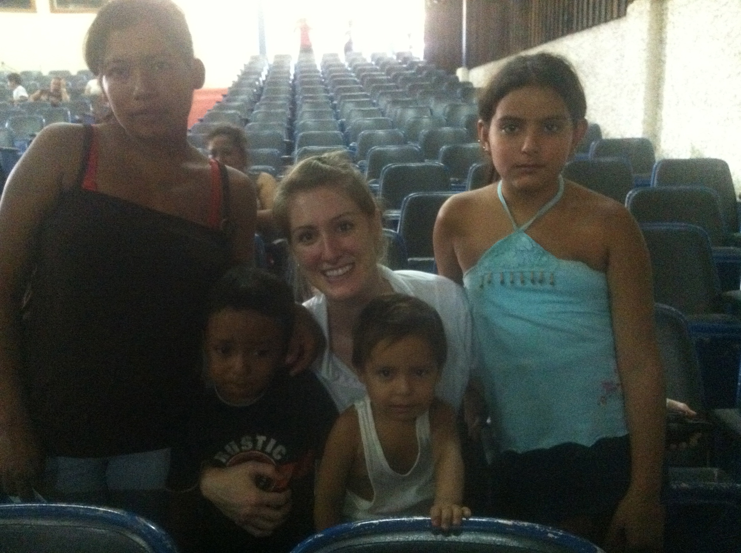 El Salvador 2012 - Over 5,000 people got healthcare