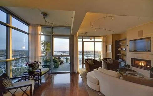 The Cove - Condo - 1.JPG