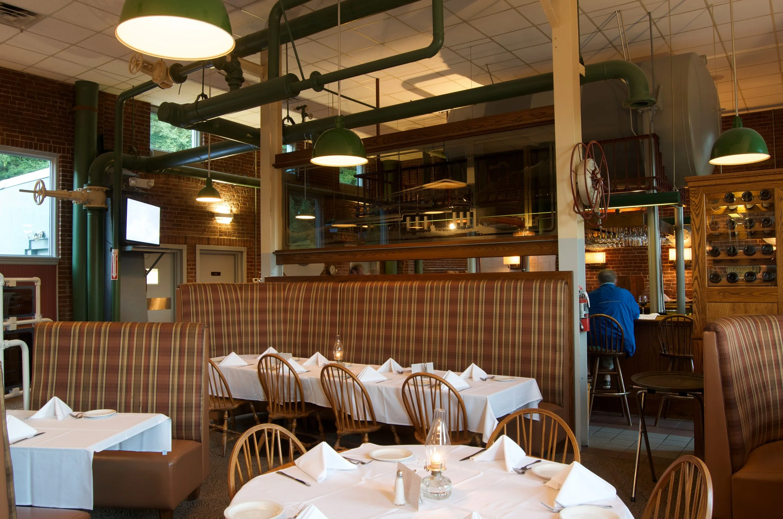 Front Dining Room Right.jpg