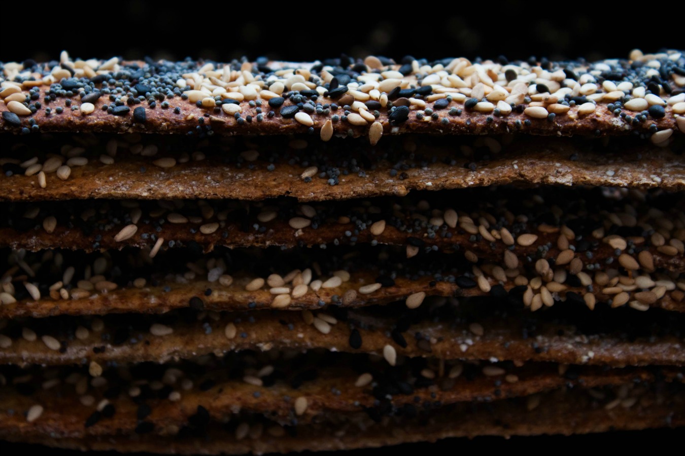 seed crispbread :: my blue&white kitchen